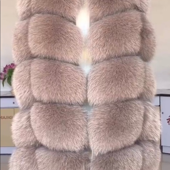NEW! Real FOX fur vest - Picture 2 of 7